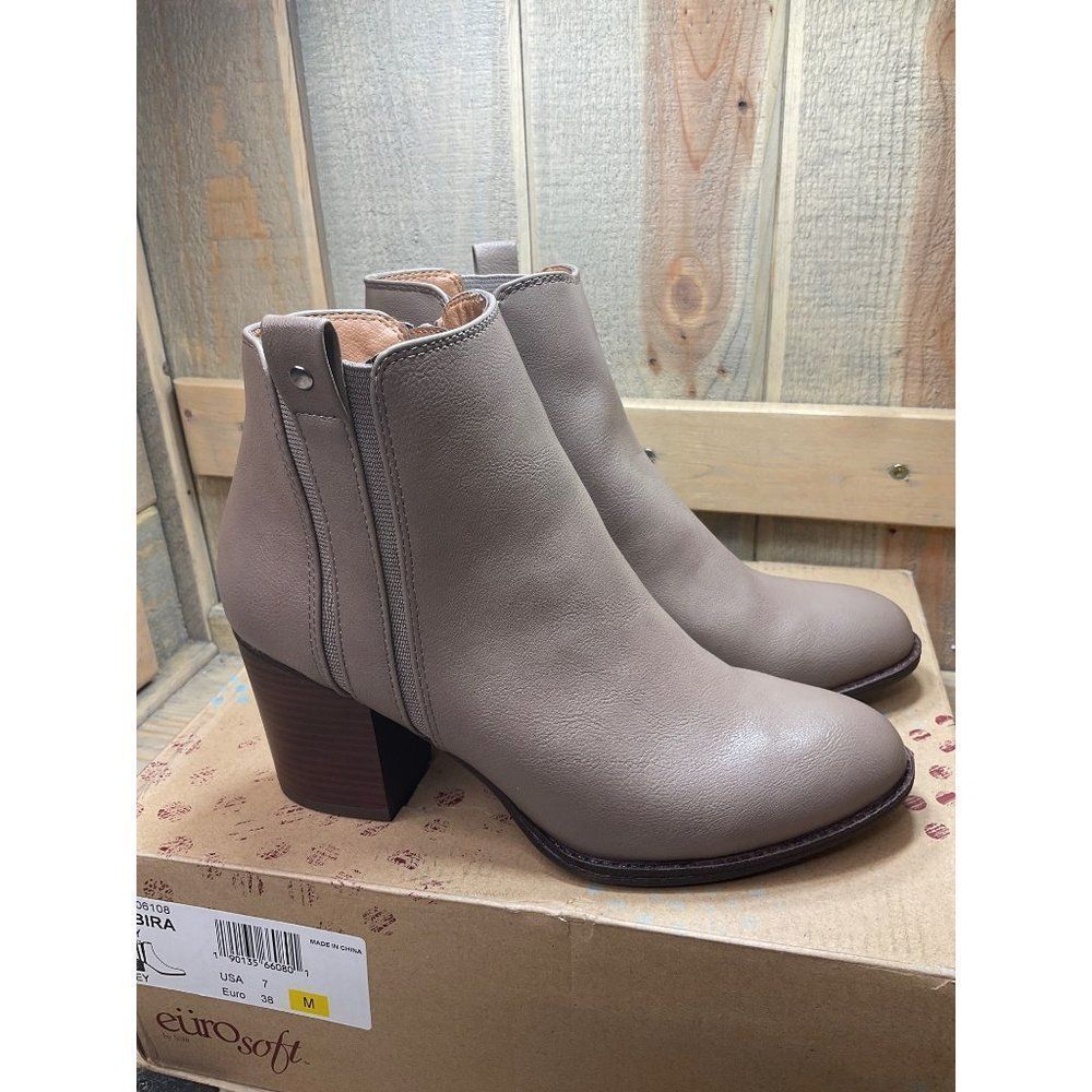 new NIB EuroSoft Grey Taupe Ankle Boots Faux Leather SABIRA US7 7M - Picture 2 of 8